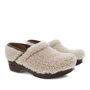 Dansko Shearling Professional Clogs Sz 40 (9.5-10)